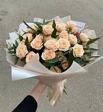 Букет Кремовые розы Латте в Суркуле
